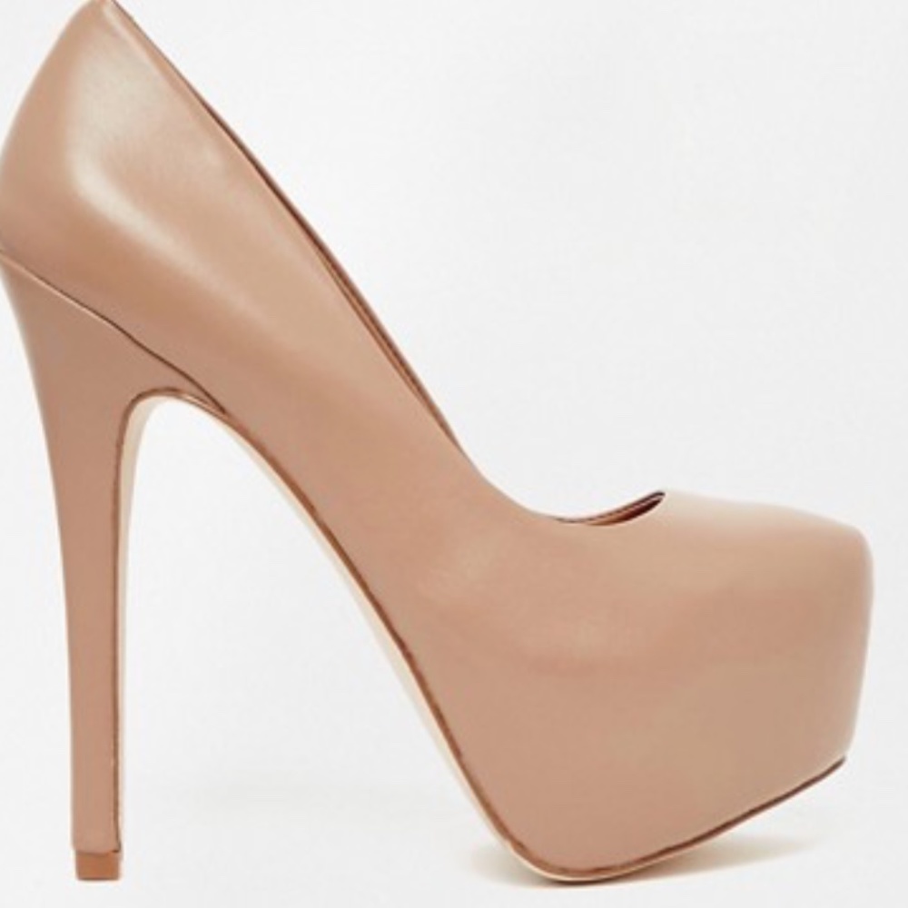 Steve Madden Dejavu Platform Leather Heels